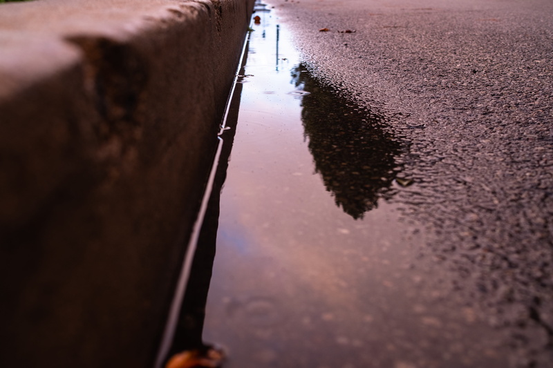 plate rack, rain, 5K, puddle, tunnel, outdoors, ditch, hole, architecture, city, no people, banister, plastic, day, street, sink, asphalt, drain, toy