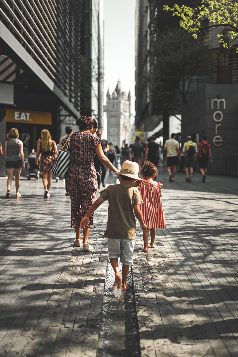 shopping, crowd, dress, modern, day, city Life, street photography, gutter, eat, hat, castle, london, urban, young Adult, fashion, city, females, people