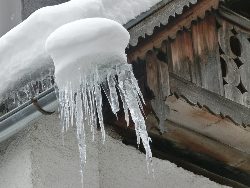 architecture, Snow, Winter, 4K, low angle view, no people, flowing, running water, dirty, cold - Temperature, melting, frost, wet, close-up, cleaning