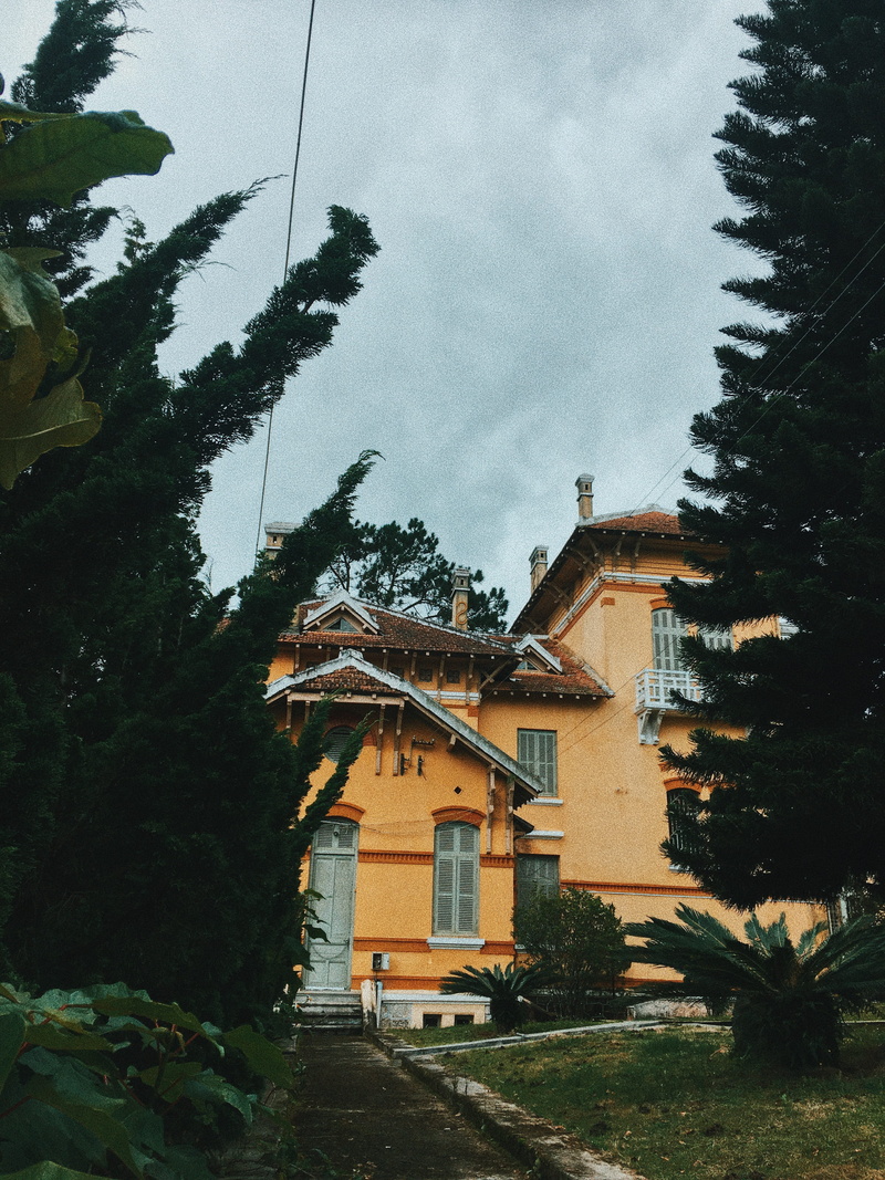 no people, cloud - sky, building exterior, glass, trees, building, 4K, green, design, near, plants, entrance, property, house, exterior, place of worship