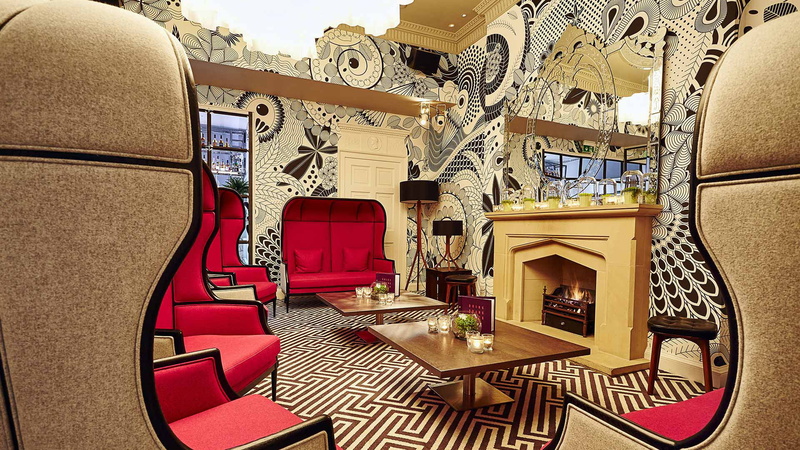 life, day, sofa, built structure, vehicle seat, window, home, outdoors, building, red, chair, table, room, chair of state, restaurant, luxury, old, architecture