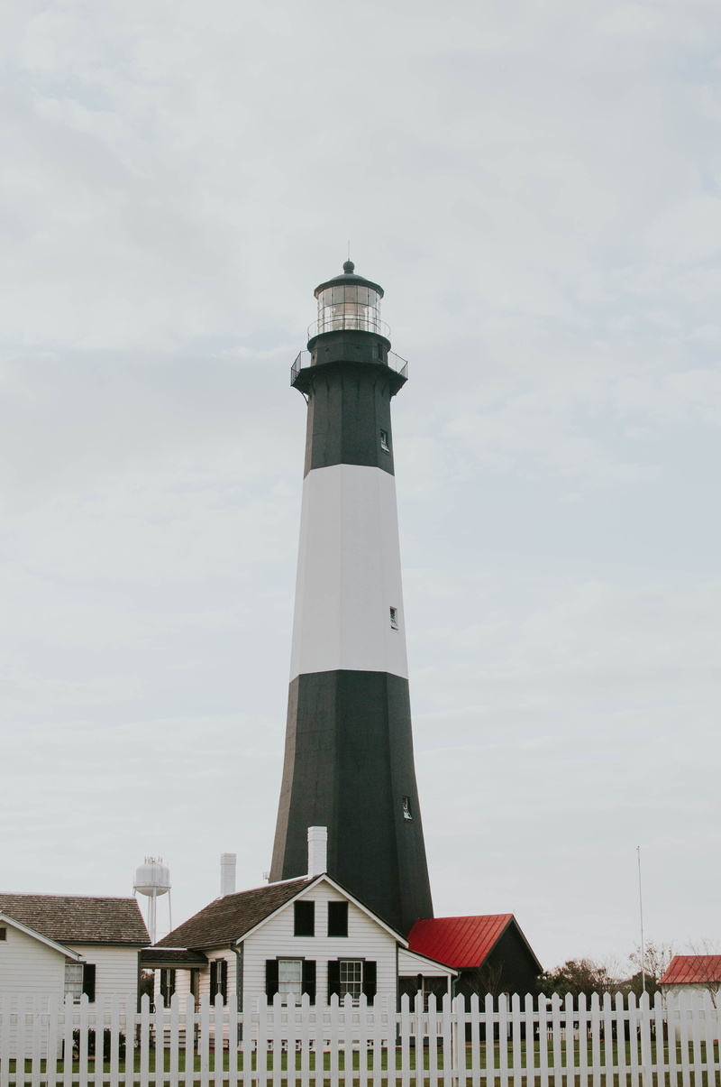 coastal, 4K, guidance, architecture, georgia coast, picket fence, island, angle, daytime, tower, lighthouse, tybee island, low, building exterior, security