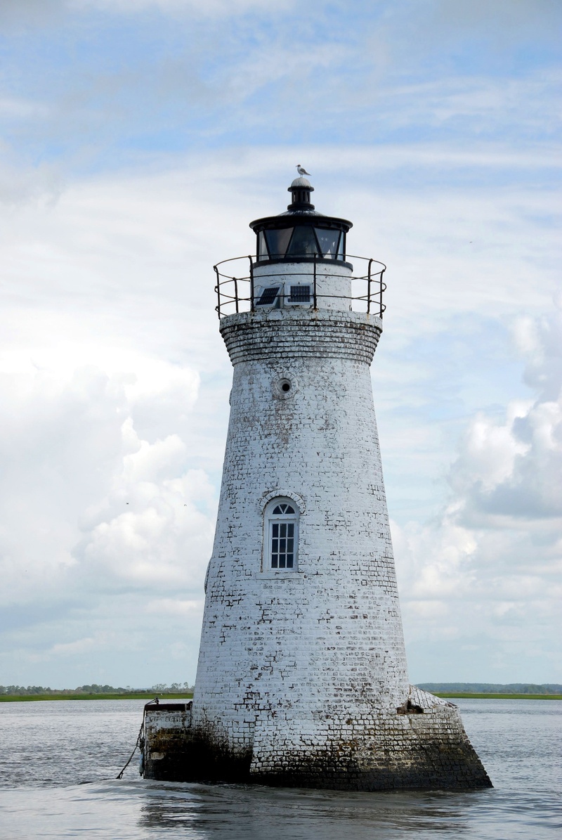 shore, ocean, architecture, building, tybee island, white, guidance, national, sea, monument, security, waterway, navigation, middle, brick, structure