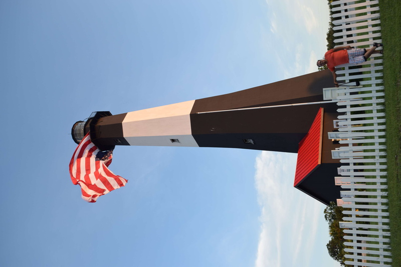 shape, 4K, freedom, building exterior, nature, architecture, red, outdoors, light house, independence, sunlight, tybee island, sky, day, environment, pride
