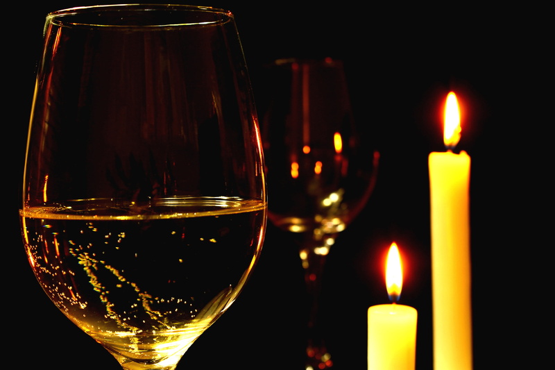 romanticism, taper, romance, romantic dinner, close-up, two, glass of wine, candle light dinner, burning, 4K, white wine, glasses, wineglass, household equipment