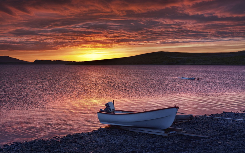 Boat, Ripples, land, beauty in nature, sea, Mountain, no people, cloud - sky, mode of transportation, fishing boat, moored, Decline, orange color, rowboat