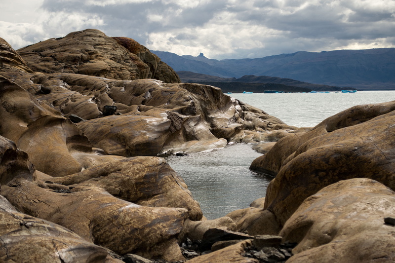formations, landscape, travel, outdoors, rock, viaje, nature, 5K, patagonia, mountain, sky, near, blue  water, lake, stillness, viedma, scenics, outdoor