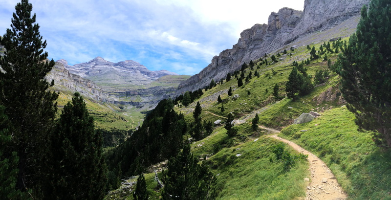 ordesa, cloud - sky, non-urban scene, nature, pyrenees, green color, outdoors, mountain, plant, land, high mountains, path, formation, no people, scenics - nature