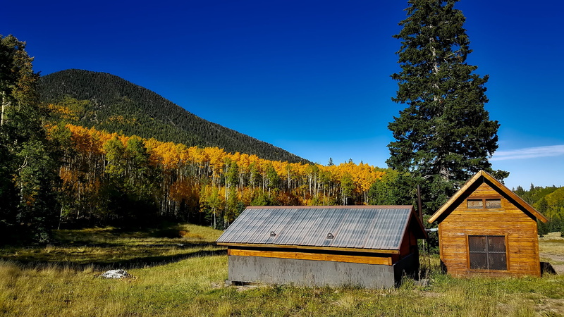 day, sky, Autumn, 1080P, tranquility, barn, farm, grass, mountain, colorful, landscapes, home, foliage, blue, Scenic, Arizona, woods, land, country, scenics