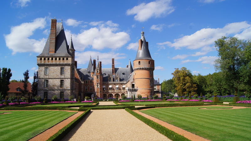 nature, travel destinations, grass, tower, sky, france, hedge, castle park, sun king, built structure, government, architecture, place of worship, no people