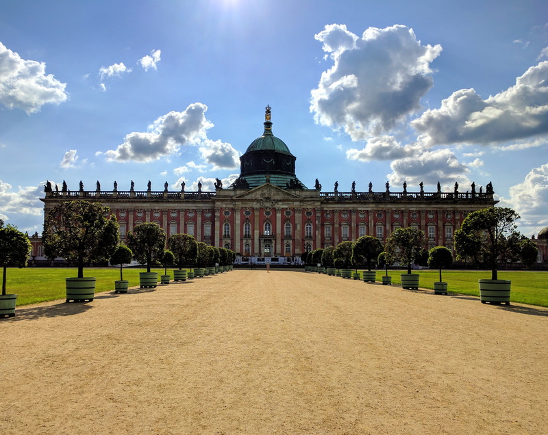 tree, travel destinations, the past, cloud - sky, no people, hedge, built structure, plant, potsdam, building exterior, building, nature, mansion, palace