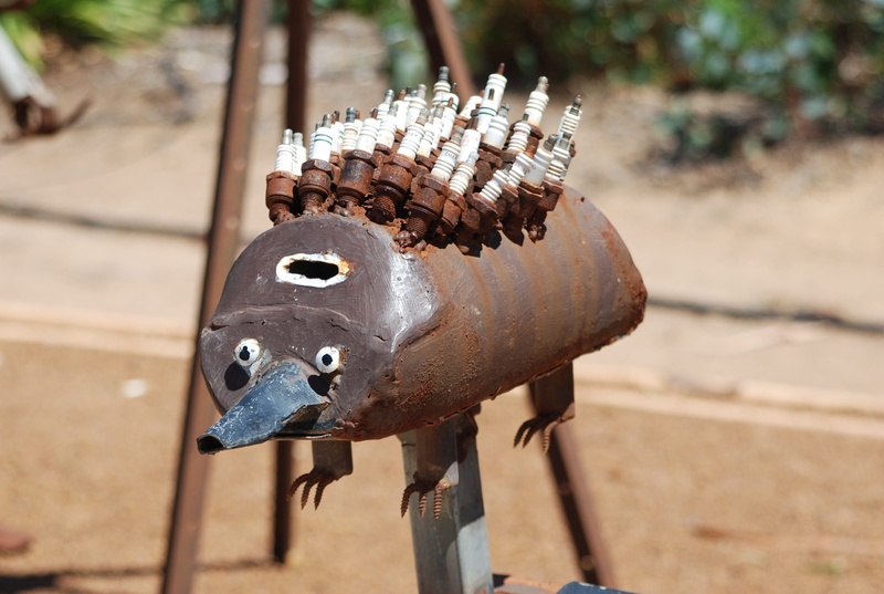 2K, representation, focus on foreground, metal, animal themes, decoration, figure, nature, sculptures, animal, old, close-up, Sculpture, no people, art and craft