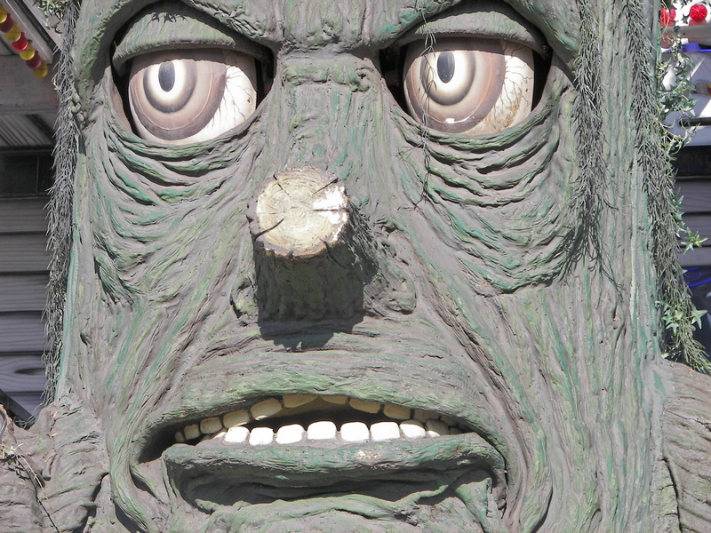 spooky, Fair, animal body part, representation, low angle view, ent, no people, outdoors, pattern, daemon, anthropomorphic, one animal, fash, carving, human Face