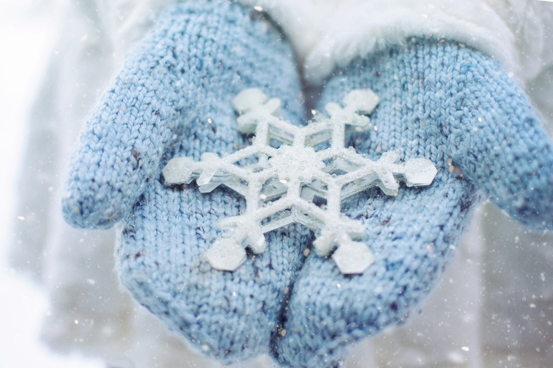 people, wool, white color, decoration, season, white, frost, snowing, warm clothing, tree, blue, females, one person, snowflake, cold temperature, winter