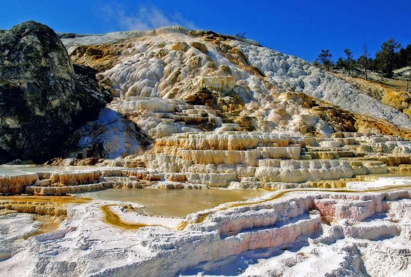 outdoors, tranquil scene, beauty in nature, yellowstone national park, 2K, mountain, rock, non-urban scene, minerals, hot spring, landscape, tranquility