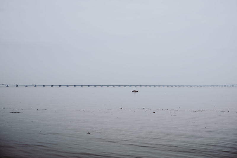 copy space, scenics - nature, water, body, horizon, photo, clear sky, outdoors, dreary, ocean, sea, grey, bridge, bird, vertebrate, portugal, coast, idyllic