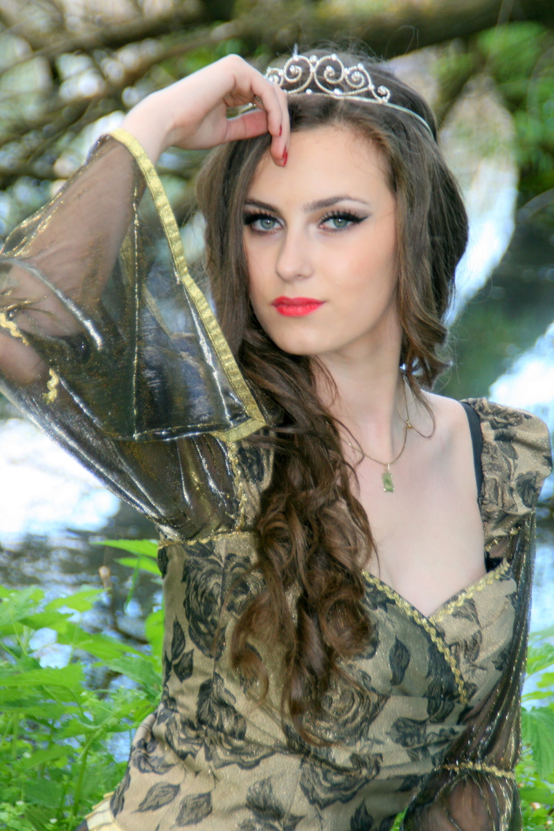 hairstyle, forest, 4K, wearing, fashion, clothing, dress, one person, womens, gray, story, princess, green, long hair, brown, women, beautiful woman, beautiful people