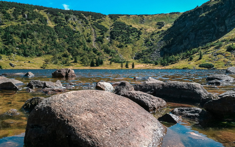 national, flowing, hike, nature, calm, day, outdoors, sunlight, stream - flowing water, clear, mały staw, rock - object, flowing water, rock, rocks, background