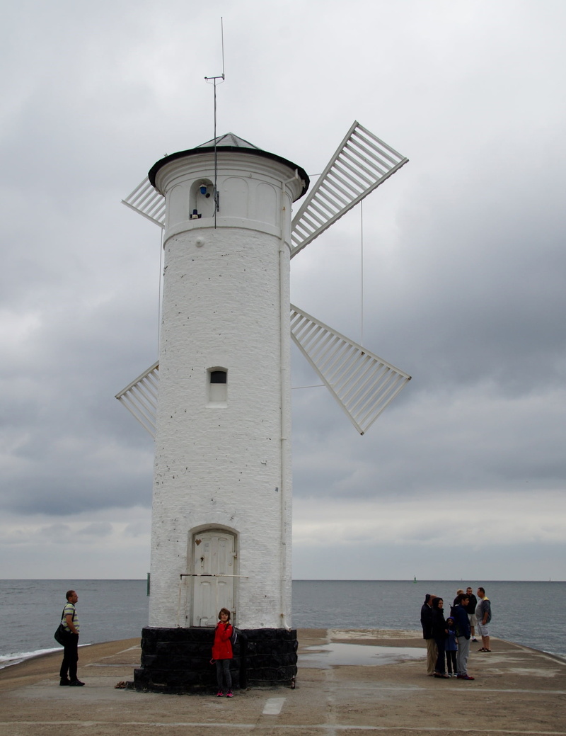 land, swinoujscie, nature, real people, sky, cloud - sky, adult, built structure, lighthouse, leisure activity, men, horizon over water, 1080P, outdoors