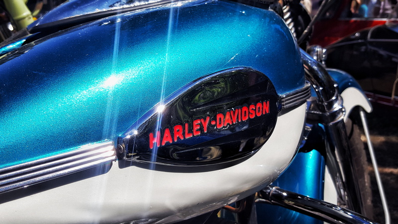 shiny, focus on foreground, american, vehicle part, wheel, old, choper, communication, motorcycle, transportation, bicycle, motor vehicle, headlight, chopper