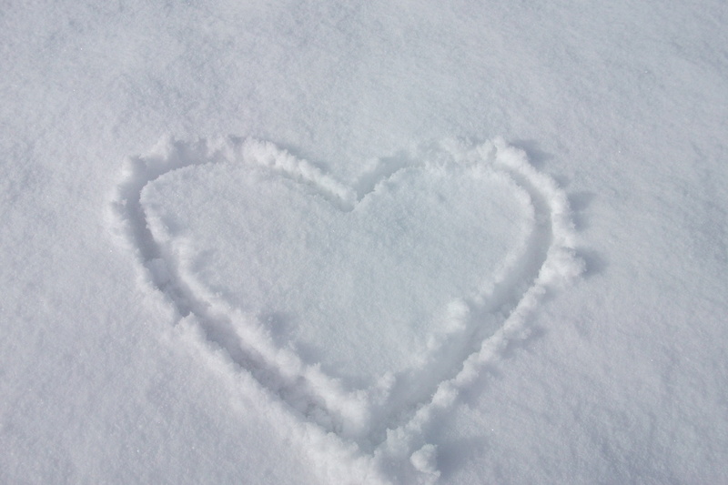 backgrounds, frozen, heart shape, ice pattern, white, blue, winter time, love, nature, purity, ice, snow heart, cold temperature, romance, positive emotion