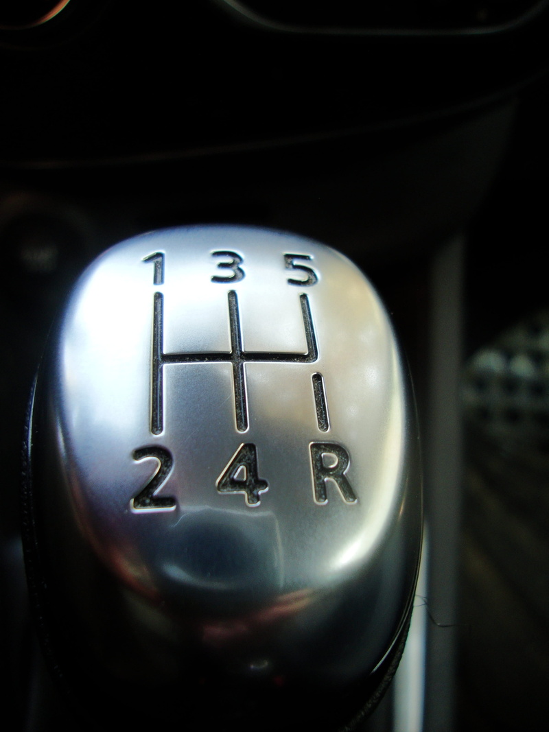 communication, gearshift, renault, vehicle interior, speed, focus on foreground, still life, lever, motor vehicle, gear shift, close-up, no people, number