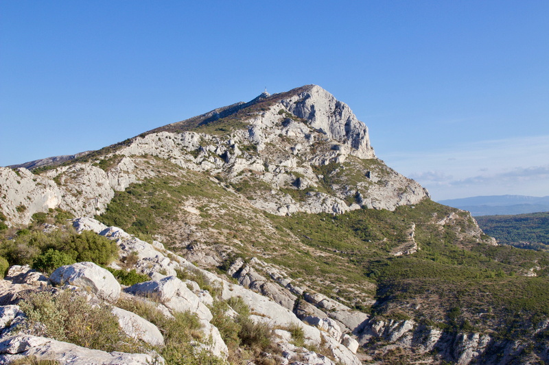 france, mountain range, mountain, no people, day, outdoors, non-urban scene, côte dazur, sky, tranquility, landscape, rock, 5K, idyllic, mont saint-victoire