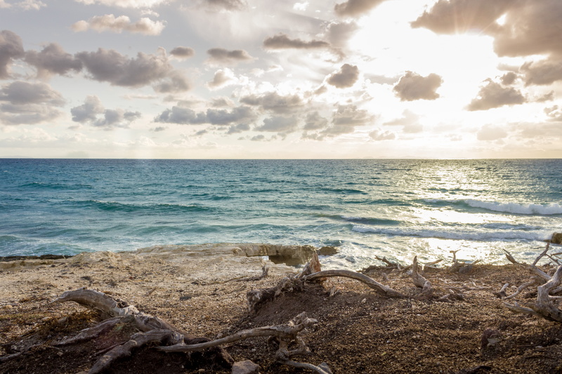 idyllic, blue, no people, clouds, wave, non-urban scene, nature, tree, rock, outdoors, tranquil scene, rays, 4K, stones, horizon, sea, day, water, sunet