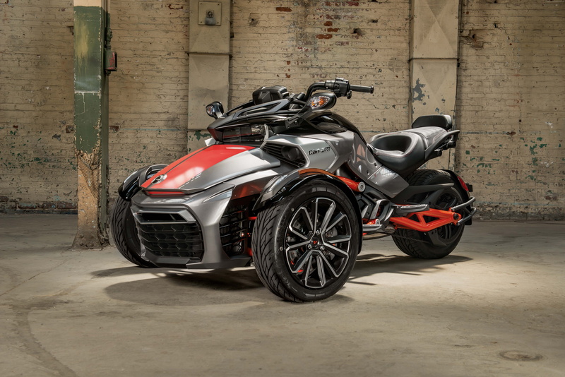 scooter, outdoors, 5K, day, land vehicle, architecture, stationary, travel, concrete, garage, city, motorcycle, concept, no people, building exterior