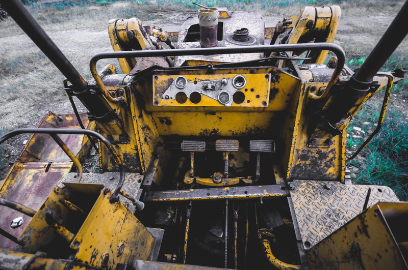 no people, machine, excavator, high angle view, weathered, loader, machinery, abandoned, transport, technology, run-down, industrial, yellow, outdoors