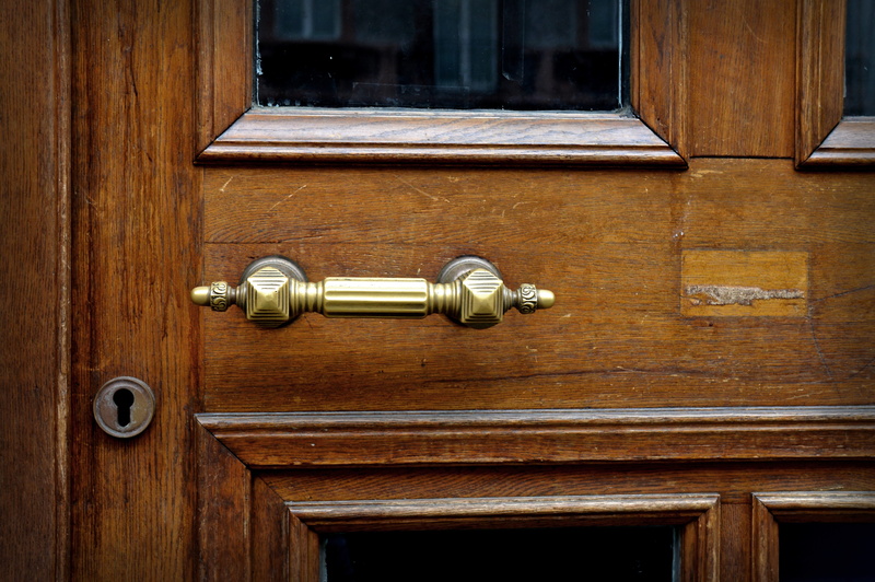security, entry, arrival, used, brown, latch, antique, heidelberg, shape, design, knob, wood - material, silver colored, metal, door handle, pattern, 5K