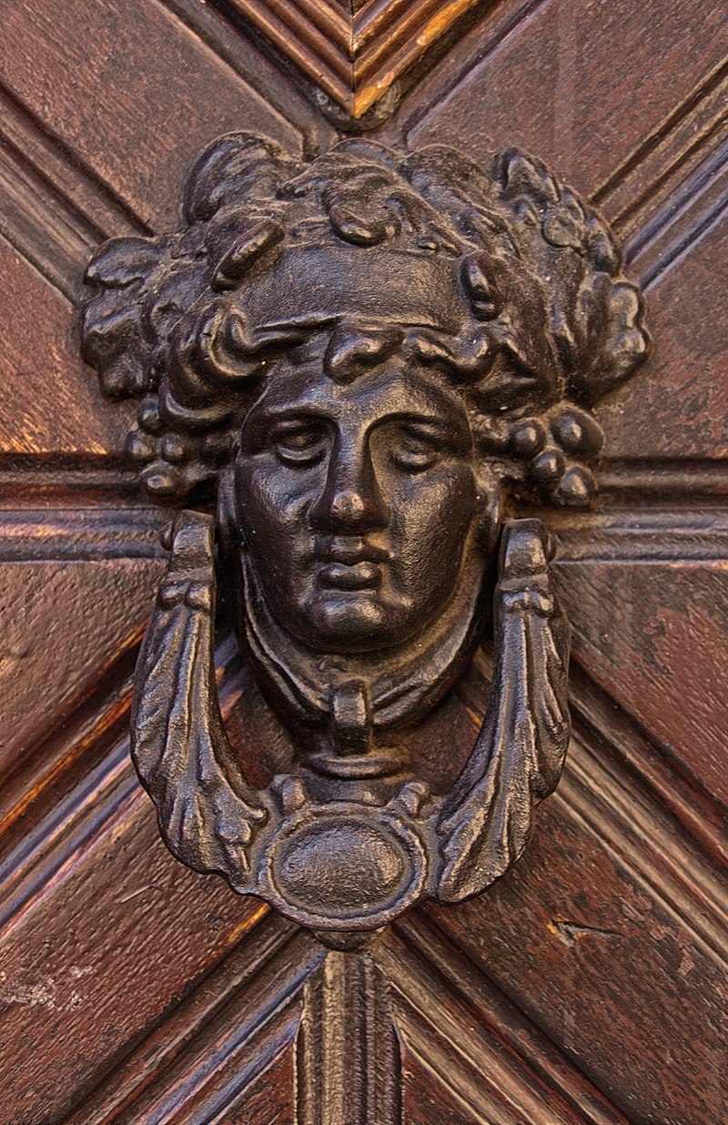 animal wildlife, craft, old, no people, 5K, ornate, wood, human representation, lion - feline, art nouveau, wrought iron, art and craft, decorative, doorknocker