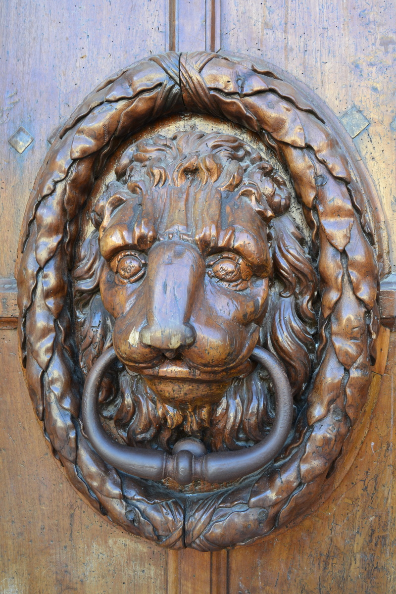 art and craft, thumper, carving - craft product, carving, human representation, door, representation, sculpture, door knocker, old, ornate, cityhall, provence