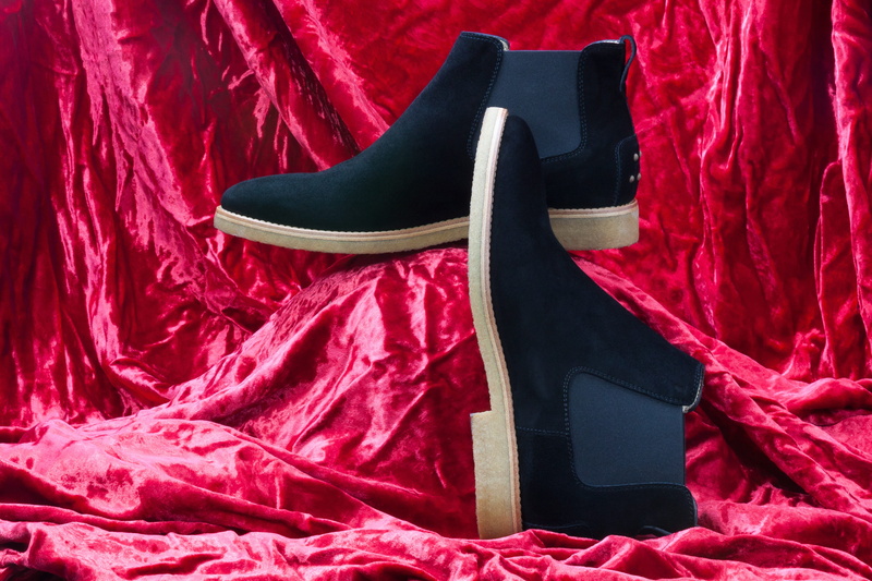 bed, no people, 4K, tods, nature, leather, indoors, textile, dress shoe, italian, boot, high heels, black color, satin, leather shoes, cowhide, clothing