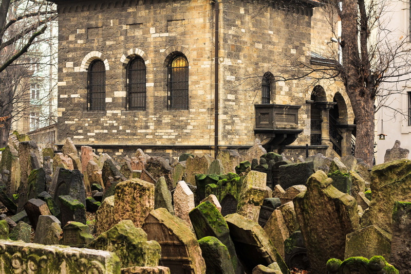 monument, sunlight, built structure, historical, building exterior, peoples, no people, city, tablets, tomb, wall, closeup, plaza, outdoors, ruined, low angle view