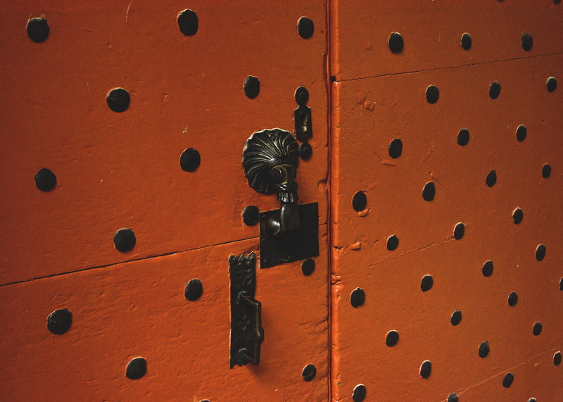 wood - material, no people, day, gruyères, color, switzerland, metal, architecture, old, sunlight, security, texture, climbing, safety, entrance, 5K, door