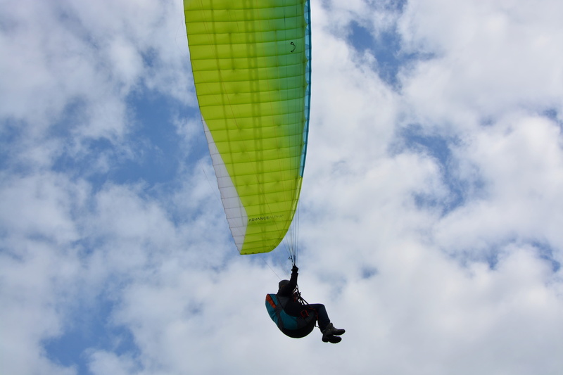 nature, real people, exhilaration, extreme sports, paragliding, cloud - sky, 5K, paraglider, paragliding wing blue green, transportation, cloudy sky, adventure