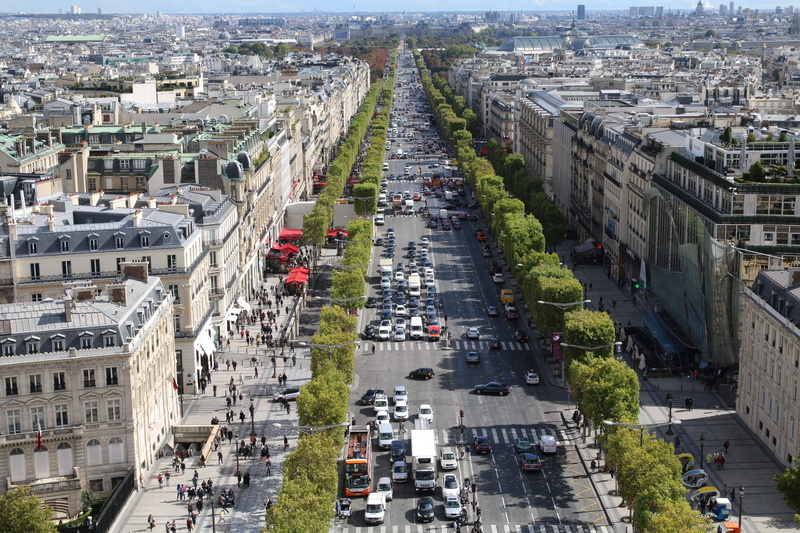 land vehicle, crowd, traffic, travel, cityscape, city, mode of transportation, des champs elysees, built structure, building, architecture, street, day