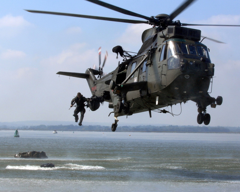soldier, sea, 2K, Westland Sea King HAR3, weapon, rifle, gun, Royal Marines