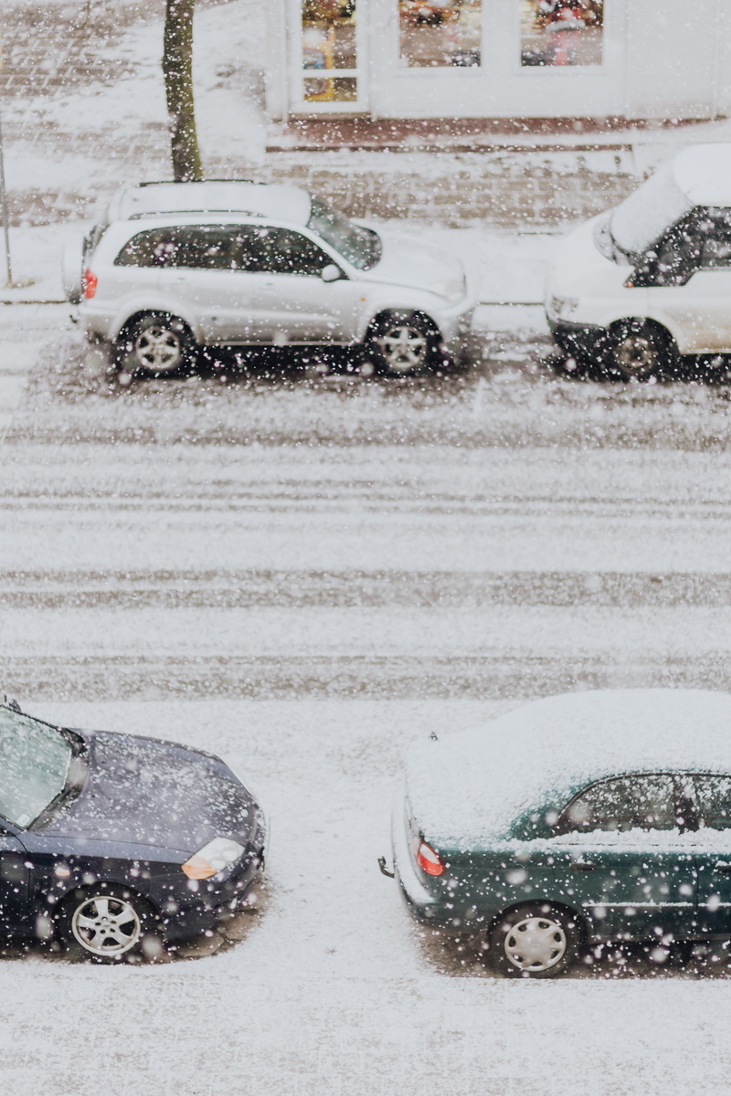 cold temperature, car, city, road, white, snowing, winter, land vehicle, nature, street, stationary, transportation, no people, town, motion, 5K, parking