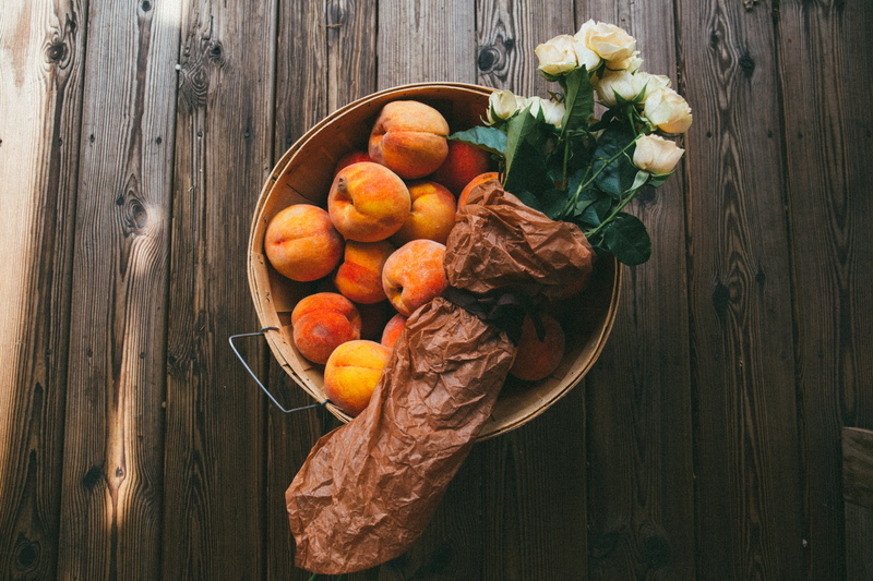 fruits, bouquet, outdoors, wood - material, leaf, vegetable, flower, peach, high angle view, freshness, placed, healthy eating, indoors, roses, table, still life