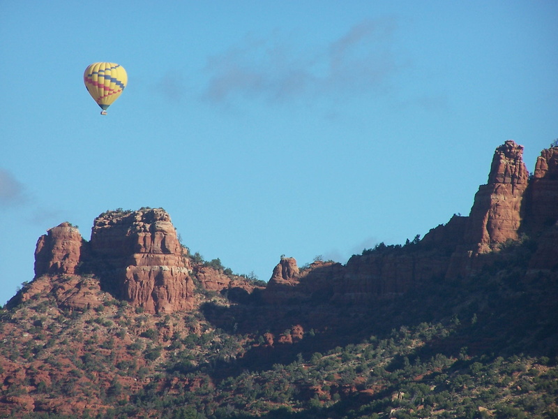 Hot Air Balloon, day, Sedona, geology, wilderness, sky, land, outdoors, rock Formation, 1080P, formation, physical geography, adventure, wild, low angle view