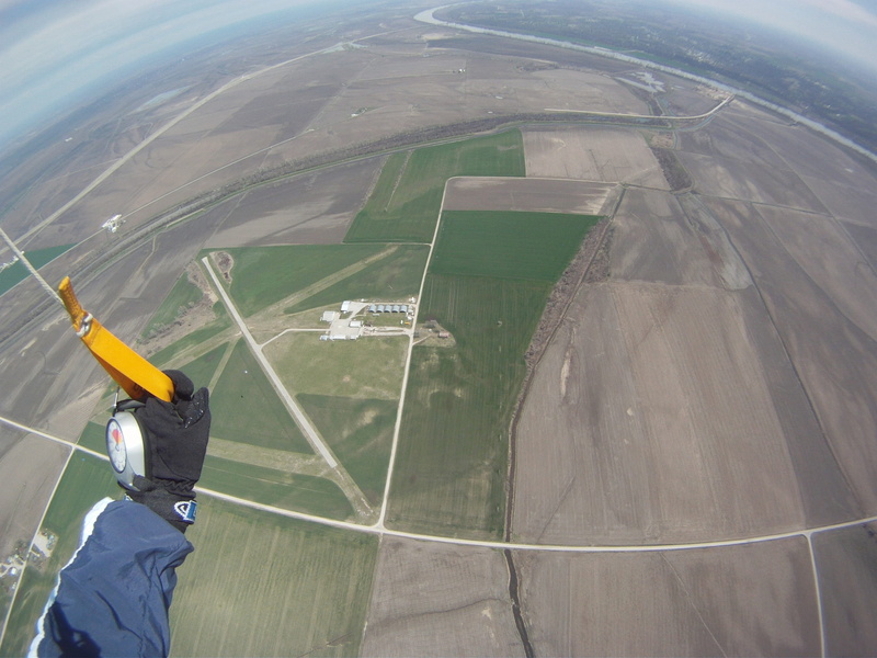 airplane, professional, height, falling, high, sport, environment, group, men, Parachuting, aerospace industry, aerial, air vehicle, skill, jumpsuit, photography