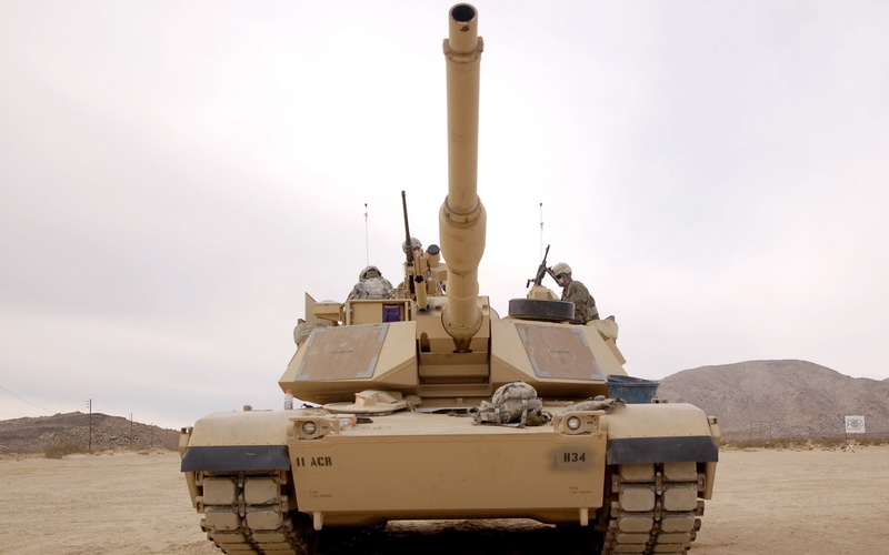 stationary, weapon, outdoors, government, army, soldiers, travel, soldier, mode of transportation, tanks, military, land, 2K, armored tank, day, transportation