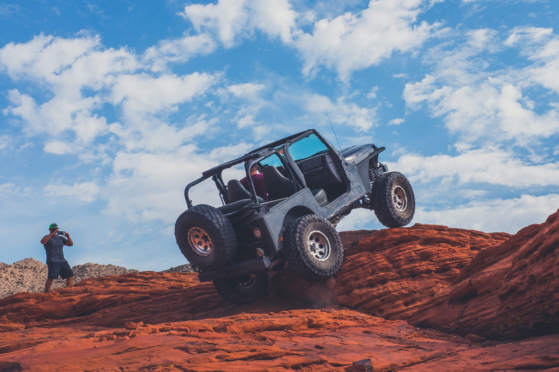 travel, nature, blue sky, sky, hills, mode of transportation, transportation, outdoors, off-road, wrangler, full length, sand dunes, rock, truck, 4K, brown