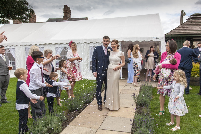 event, 5K, positive emotion, wedding, child, young women, group of people, emotion, real people, just married, childhood, young men, couple, girls, adult