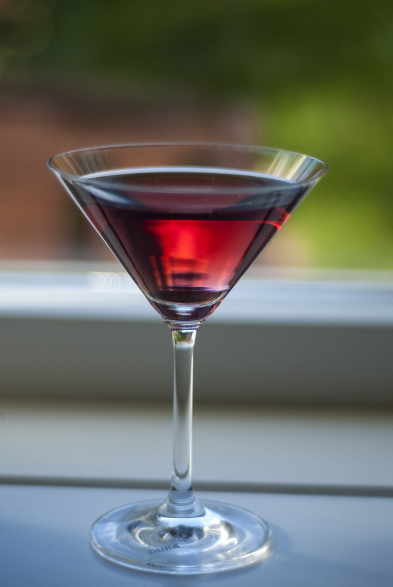 red, household equipment, martini, rosevin, wine, drinking glass, wineglass, 2K, freshness, table, still life, transparent, refreshment, glass, glass - material