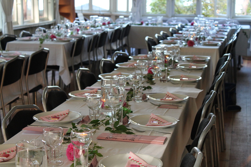 order, chair, empty, no people, ducat, large group of objects, summer, indoors, wedding, focus on foreground, glass, business, arrangement, setting the table