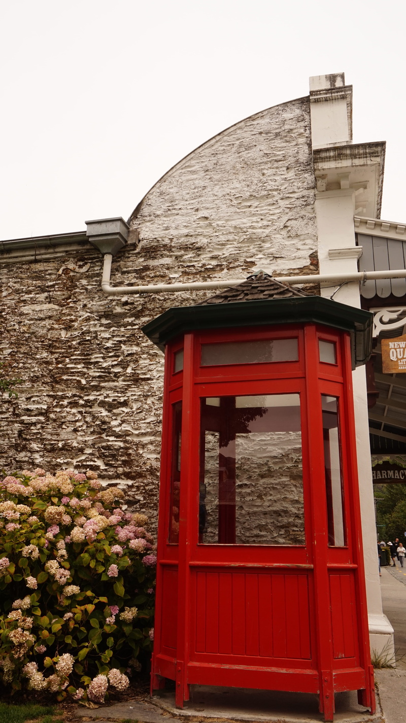 red, clear sky, stone wall, arrowtown, entrance, outdoors, wall - building feature, house, day, building exterior, residential district, window, plant