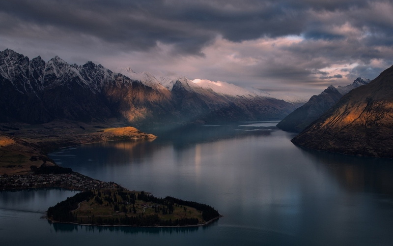 clouds, lake, landscape, mountains, Queenstown, New Zealand, nature, water, 1080P, snowy peak, sun rays, city